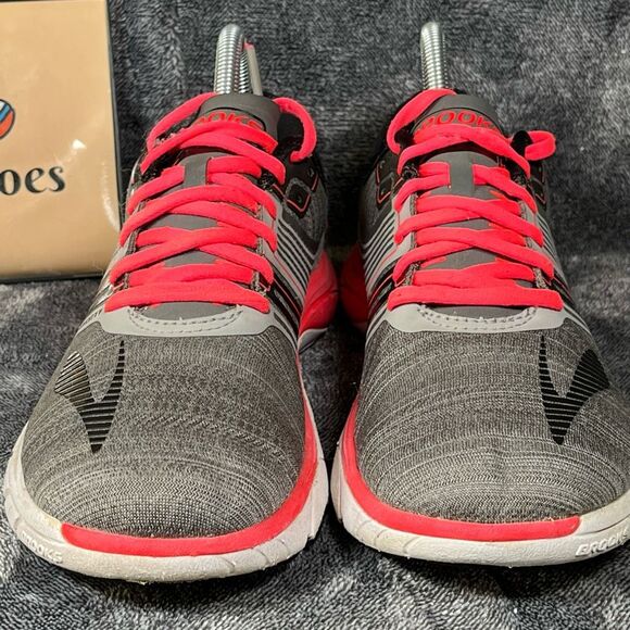 💛 Brooks Pure Cadence 6 Running Training Athletic Gym 3D Fit Print Sneaker Shoe - Picture 3 of 8